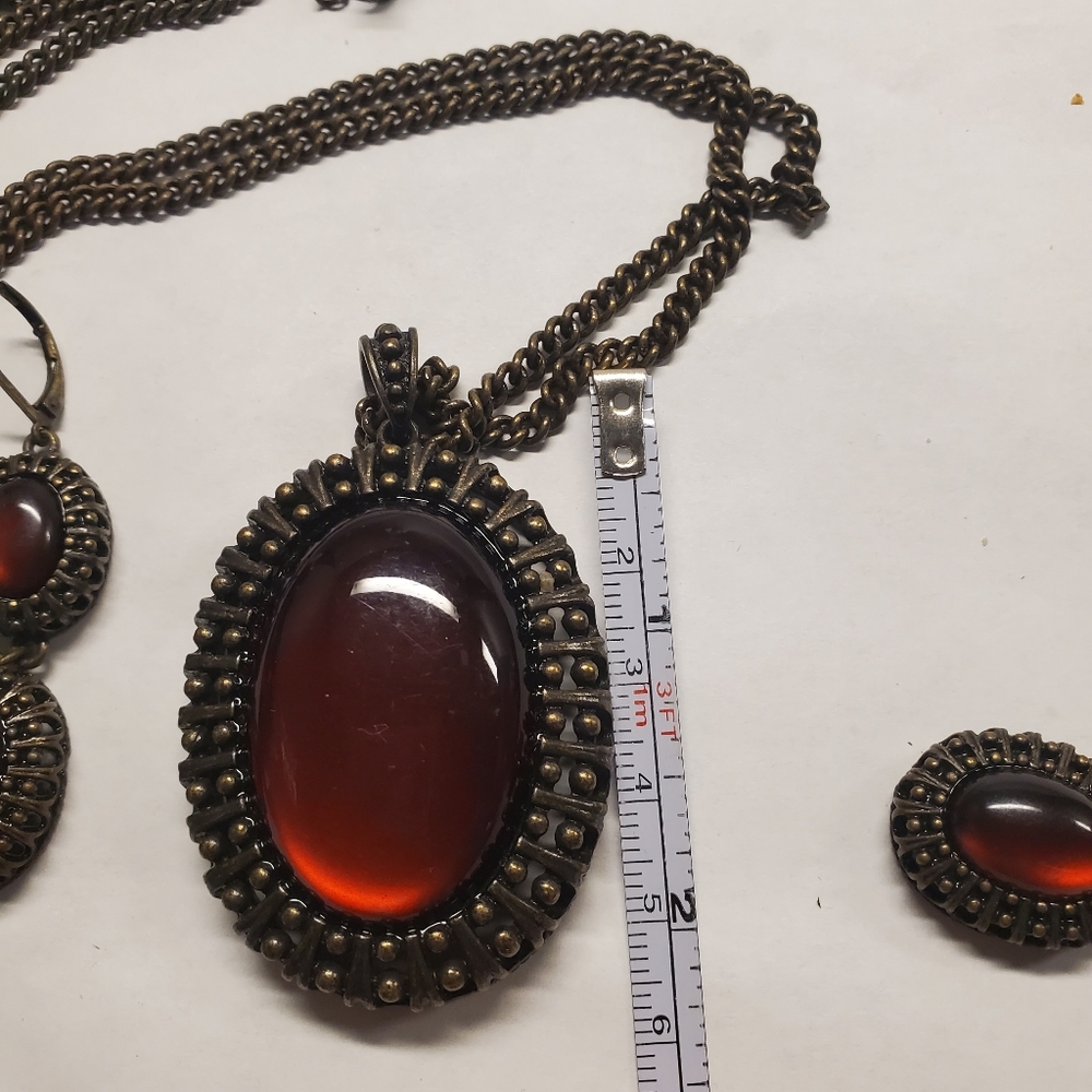 Avon Pendant Necklace & matching Earrings ruby red oval Set. 20 in. - Picture 3 of 4